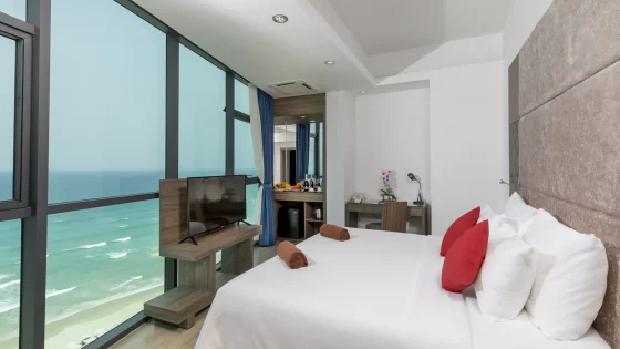 DELUXE FAMILY FRONT SEA VIEW ROOM